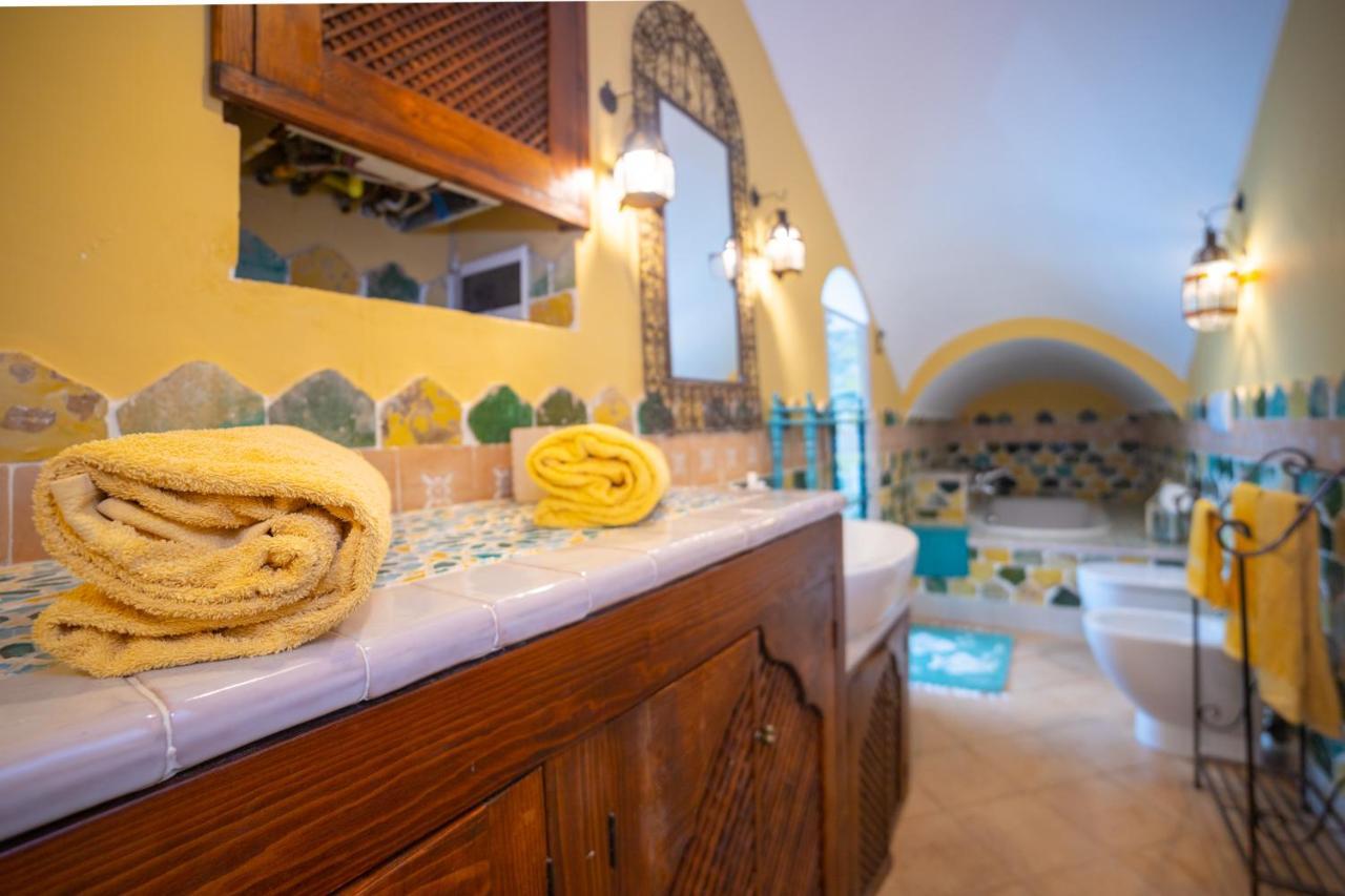 Villa In Gargano - Villa Basso Monte SantʼAngelo Zewnętrze zdjęcie