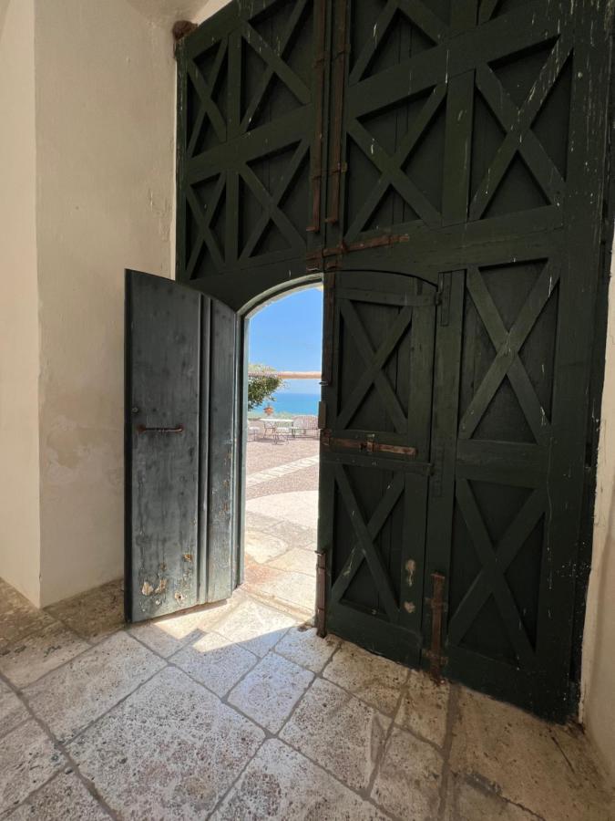 Villa In Gargano - Villa Basso Monte SantʼAngelo Zewnętrze zdjęcie